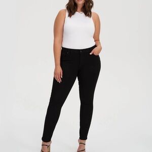 YOGA Jeans size 30 black washed